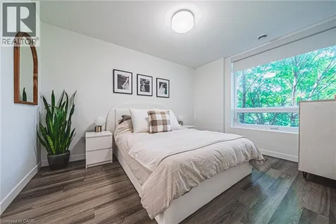 479 Charlton Avenue Hamilton ON L8N 0B4