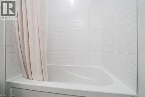 479 Charlton Avenue Hamilton ON L8N 0B4