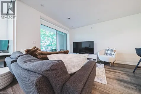 479 Charlton Avenue Hamilton ON L8N 0B4