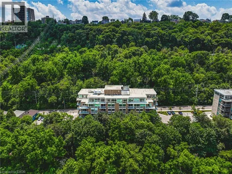 479 Charlton Avenue Hamilton ON L8N 0B4