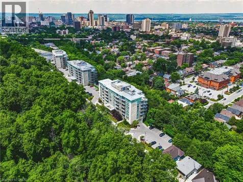 479 Charlton Avenue Hamilton ON L8N 0B4
