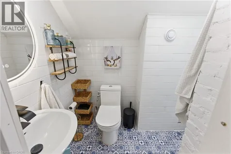 412 Welland Avenue St. Catharines ON L2M 5T8