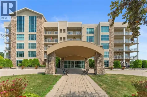 34 Boblo Island Boulevard Amherstburg ON N9V 0C4