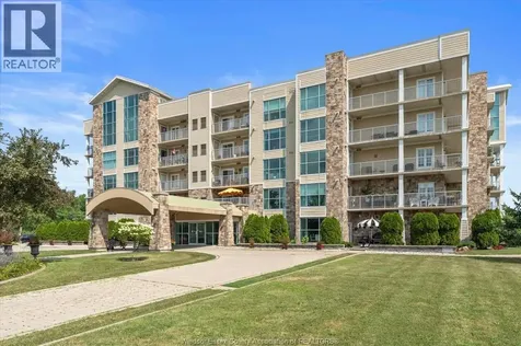 34 Boblo Island Boulevard Amherstburg ON N9V 0C4