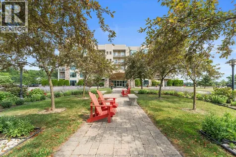 34 Boblo Island Boulevard Amherstburg ON N9V 0C4