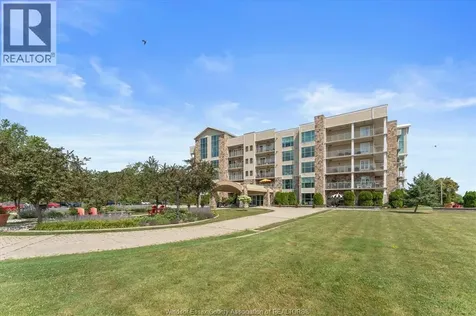 34 Boblo Island Boulevard Amherstburg ON N9V 0C4