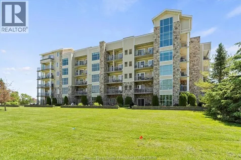 34 Boblo Island Boulevard Amherstburg ON N9V 0C4