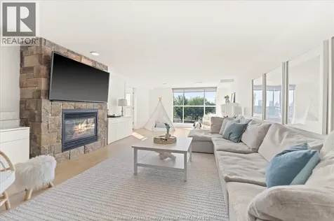 34 Boblo Island Boulevard Amherstburg ON N9V 0C4