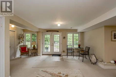 8 Woodward Drive Tiny ON L0L 2J0