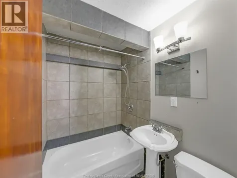 3553 Turner Road Windsor ON N8W 3M7