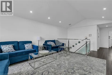 956 Banffshire Court Kitchener ON N2R 1W8