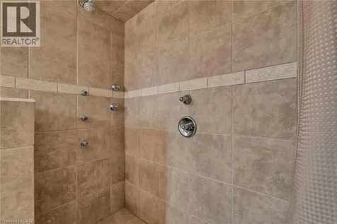 956 Banffshire Court Kitchener ON N2R 1W8