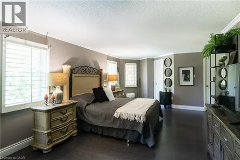 12 Pinto Drive Ancaster ON L9K 1L1