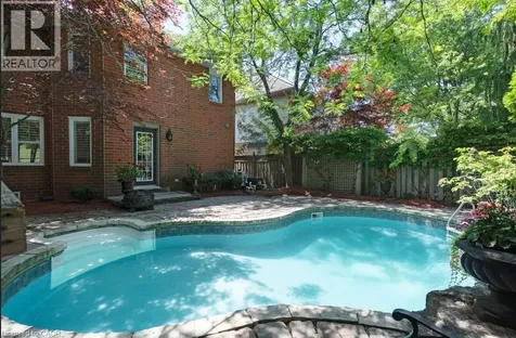 12 Pinto Drive Ancaster ON L9K 1L1