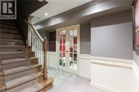 12 Pinto Drive Ancaster ON L9K 1L1