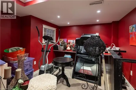 12 Pinto Drive Ancaster ON L9K 1L1