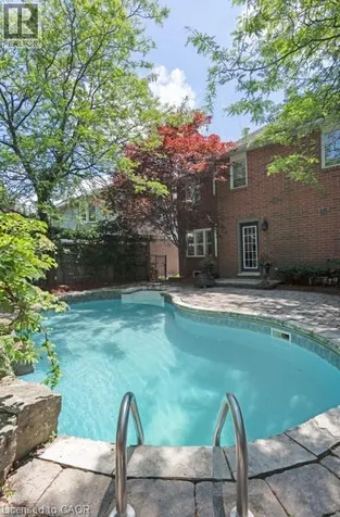 12 Pinto Drive Ancaster ON L9K 1L1
