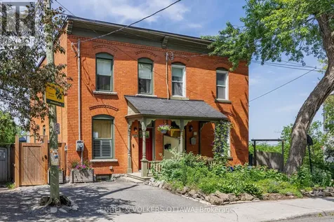 68 Upper Lorne Place Ottawa ON K1R 7G9