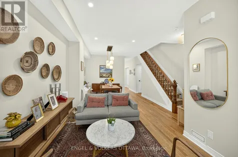 68 Upper Lorne Place Ottawa ON K1R 7G9