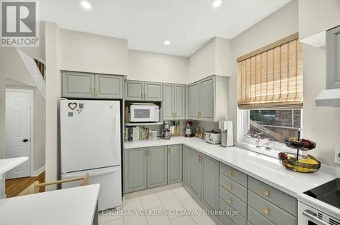 68 Upper Lorne Place Ottawa ON K1R 7G9