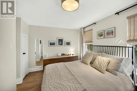 68 Upper Lorne Place Ottawa ON K1R 7G9