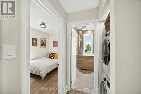 68 Upper Lorne Place Ottawa ON K1R 7G9
