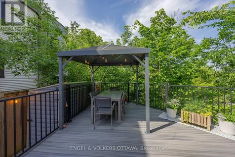 68 Upper Lorne Place Ottawa ON K1R 7G9