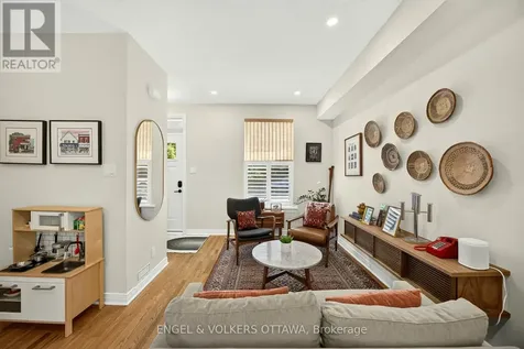 68 Upper Lorne Place Ottawa ON K1R 7G9