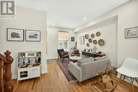 68 Upper Lorne Place Ottawa ON K1R 7G9
