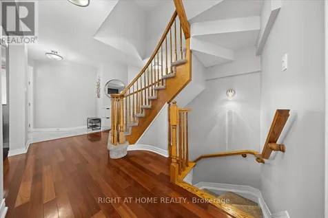 850 Feather Moss Way Ottawa ON K1V 1X2
