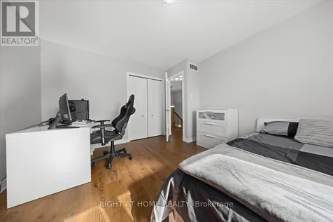 850 Feather Moss Way Ottawa ON K1V 1X2