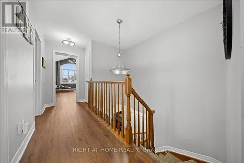 850 Feather Moss Way Ottawa ON K1V 1X2