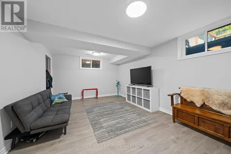 2803 St. Stephen's Street Ottawa ON K2B 1B6