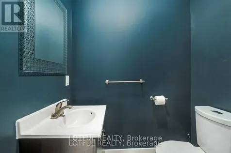 11 Champagne Avenue South Ottawa ON K1S 4P1