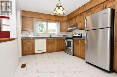 2148 Iris Street Ottawa ON K2C 1B3