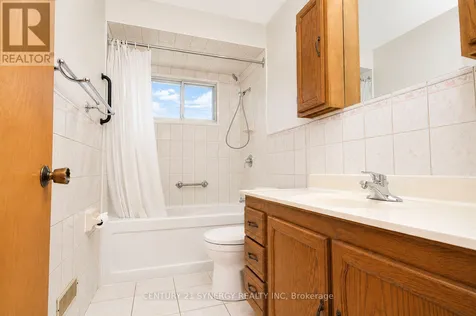 2148 Iris Street Ottawa ON K2C 1B3