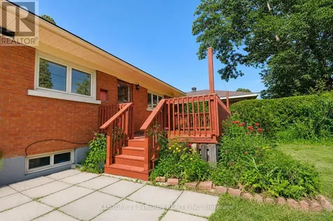 2148 Iris Street Ottawa ON K2C 1B3