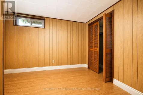 2148 Iris Street Ottawa ON K2C 1B3