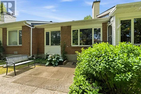 24 Grand Cedar Court Ottawa ON K2S 1C8