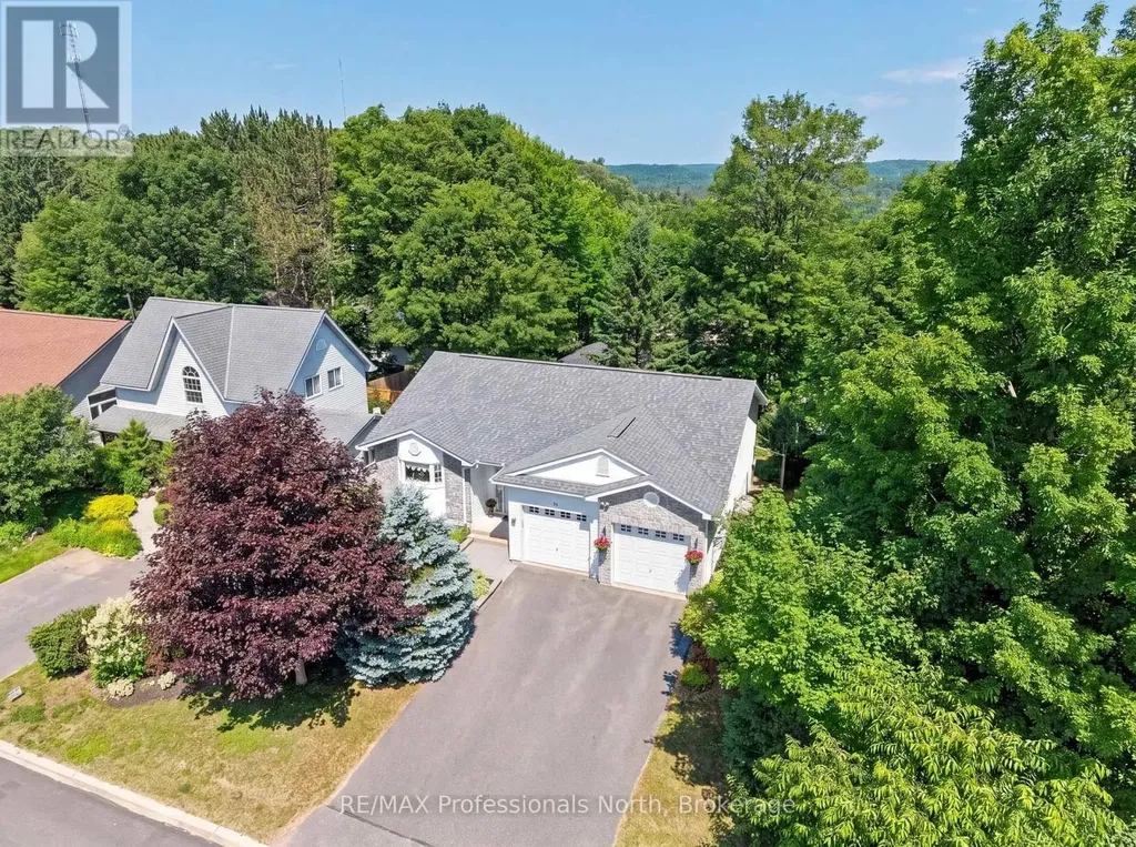 26 Heritage Crescent Huntsville ON P1H 1S9
