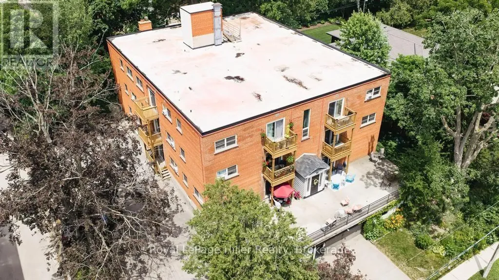 98 William Street East Stratford ON N5A 4Y1