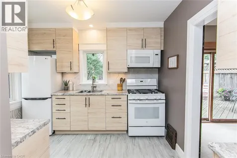 42 Guelph Street Kitchener ON N2H 5W8