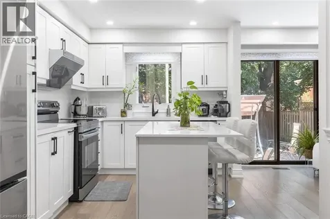 1118 Avondale Drive Oakville ON L6H 5L4