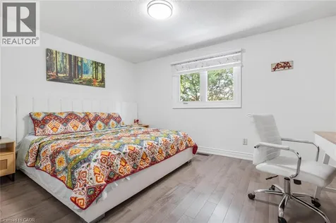 1118 Avondale Drive Oakville ON L6H 5L4
