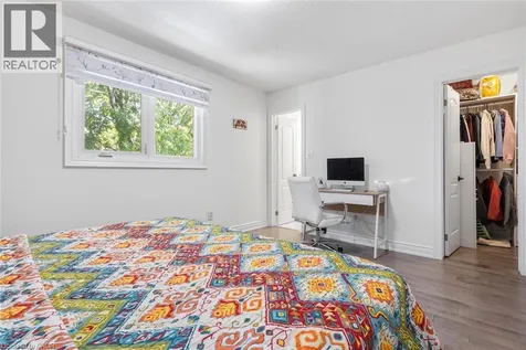 1118 Avondale Drive Oakville ON L6H 5L4