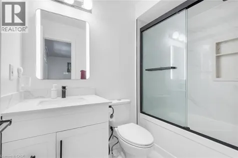 1118 Avondale Drive Oakville ON L6H 5L4