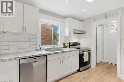 799 Rockway Drive Kitchener ON N2G 3B6