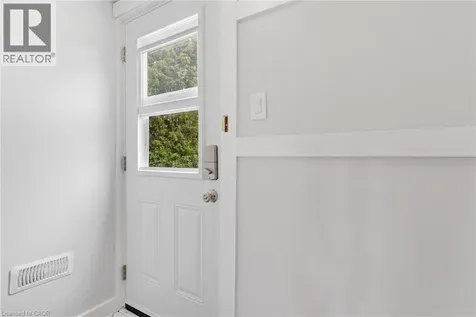 799 Rockway Drive Kitchener ON N2G 3B6