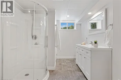 799 Rockway Drive Kitchener ON N2G 3B6