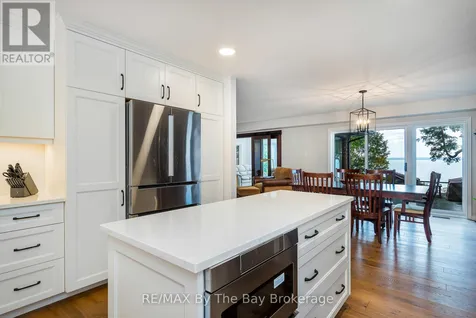 38 Willow Drive Tiny ON L0L 1P1